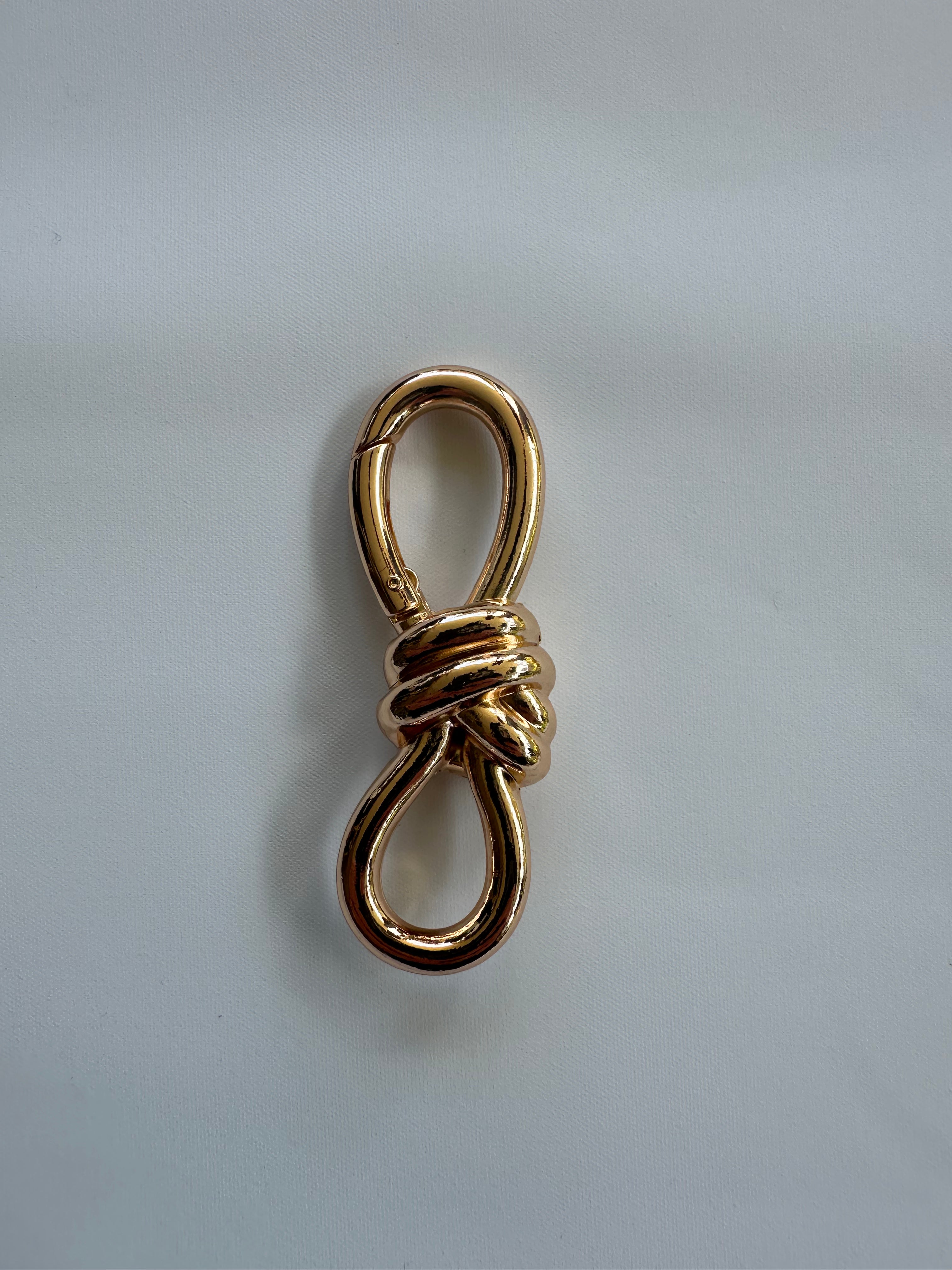 KNOT CARABINER
