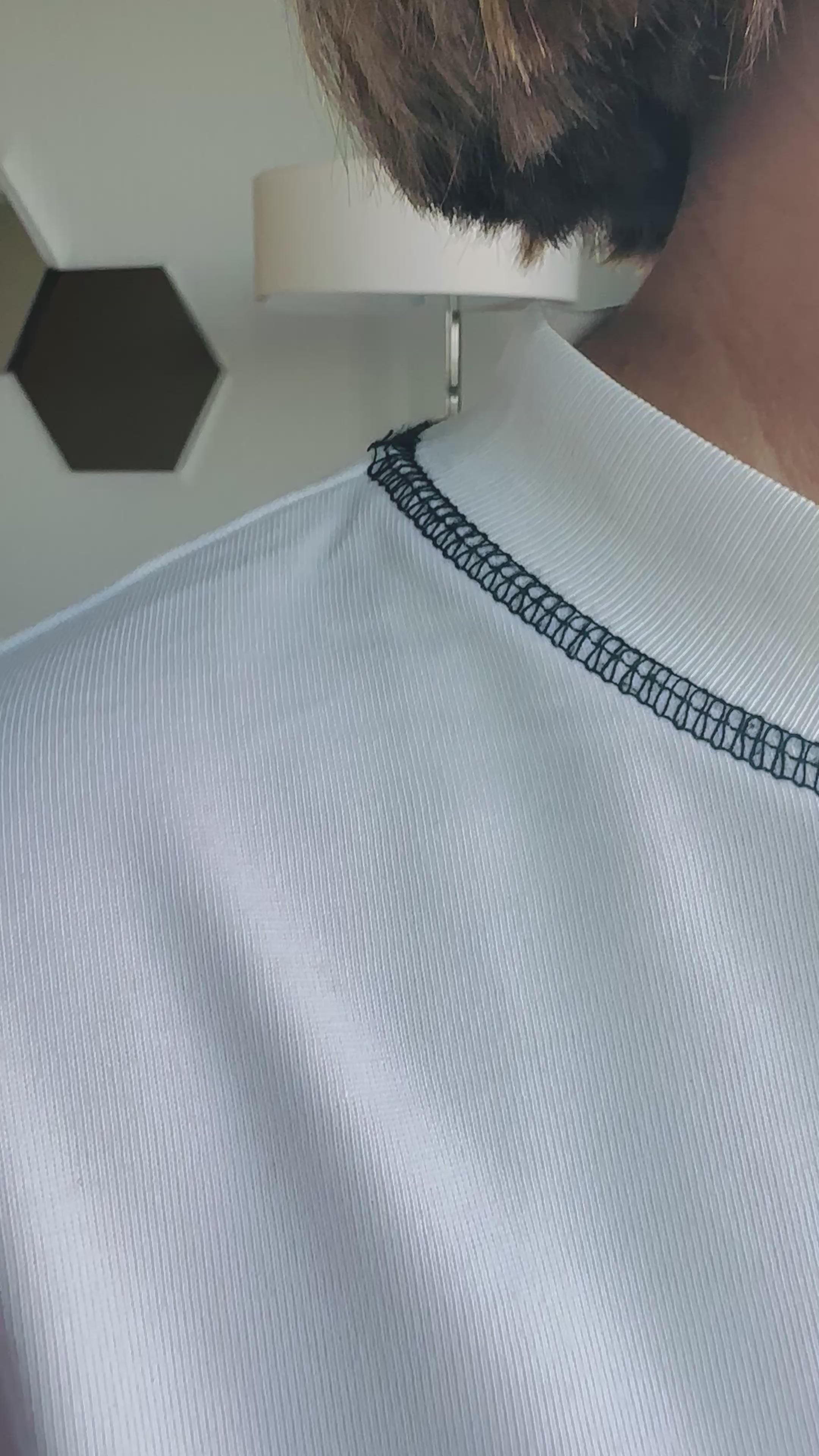 WHITE STITCH